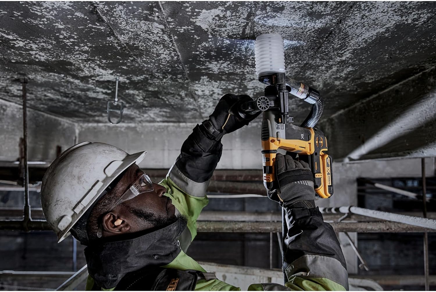 DEWALT DCH172N-XJ 18V XR Brushless Compact 16mm SDS Plus Hammer Drill - Bare Unit